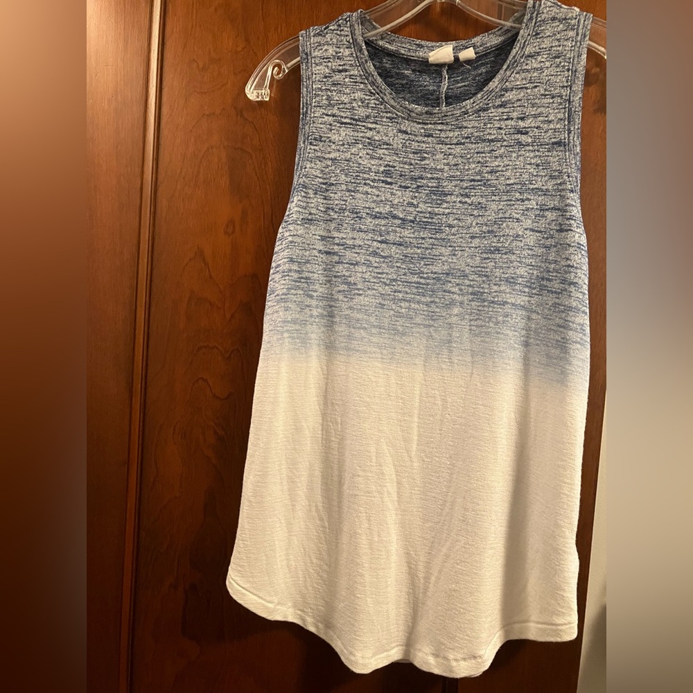 GAP Gray Sleeveless Tank Top
